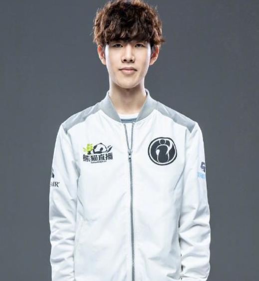 冰岛上空不再有“金色的雨”——浅析RNG不敌EDG折戟八强