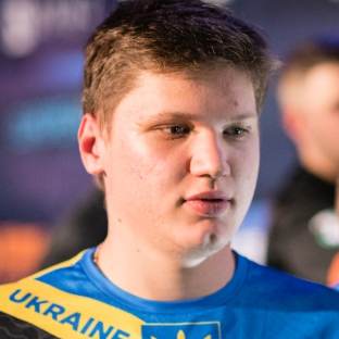 资讯世界赛首鸡，离谱哥3倍SKS立功