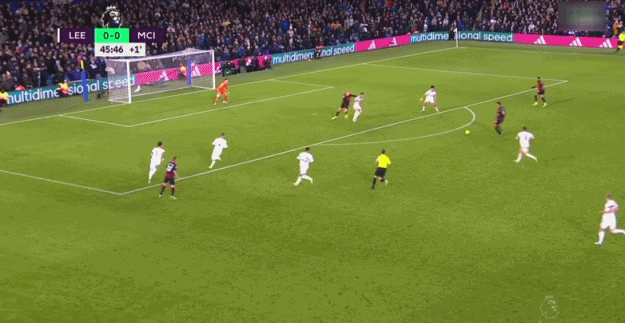 亚马尔战法兰克福全场数据：三次关键传球，助攻孔德反超比分（亚马尔对阵法兰克福送出3次关键传球，并助攻孔德完成反超）