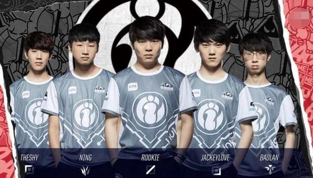 戏剧性的 r3salt - clax 交换在9 Pandas的RMR资格赛活动前几分钟敲定