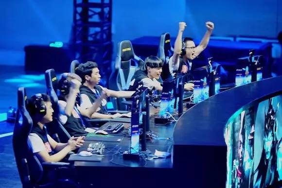 Team Vitality 成为2025年曼谷大师赛的首个季后赛参赛者